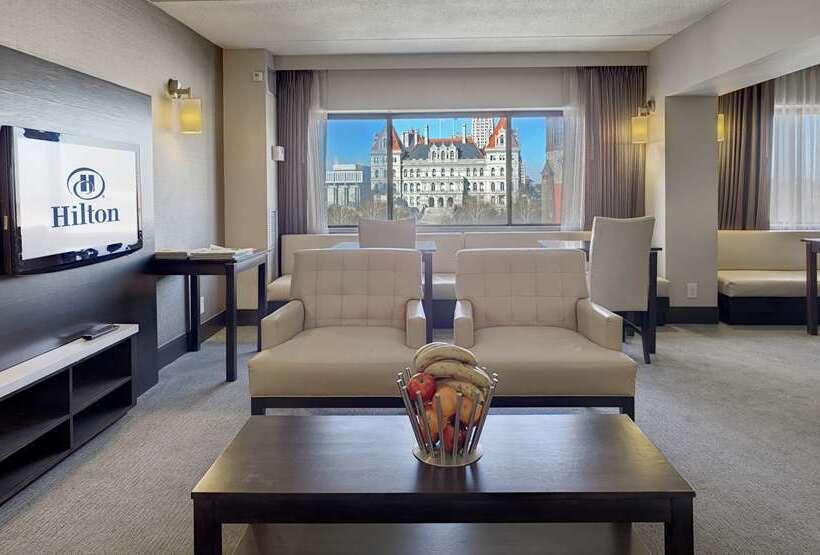 스위트 킹사이즈 침대, Hilton Albany