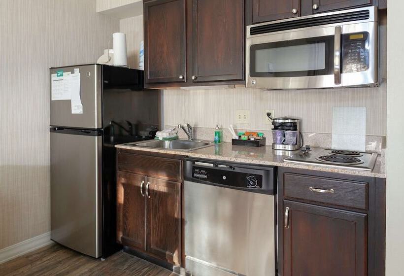 スイート, Homewood Suites By Hilton Tallahassee
