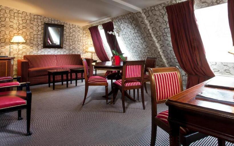 سوییت جونیور, Résidence Des Arts   Saint Germain