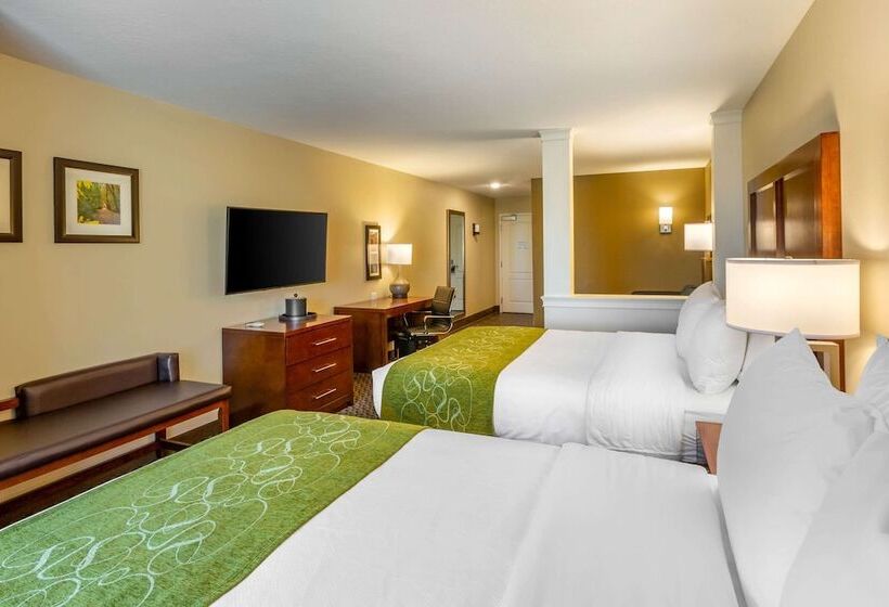 Люкс, Comfort Inn & Suites Logan Near University