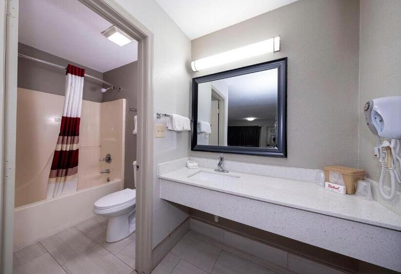 غرفة ديلوكس سرير كينج, Red Roof Inn Bay Minette