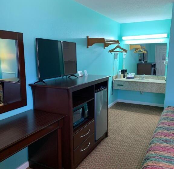 Номер Стандарт 2 Двуспальные Кровати, Scottish Inn  Clanton