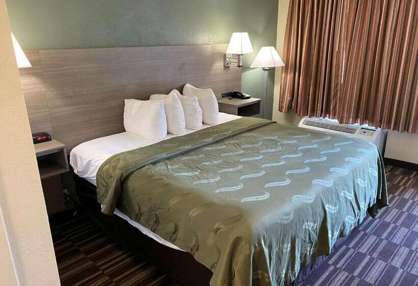스탠다드 룸 킹사이즈 침대, Quality Inn
