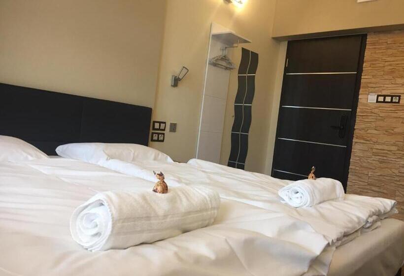 Номер Deluxe, Vulkán Wellness Panzió
