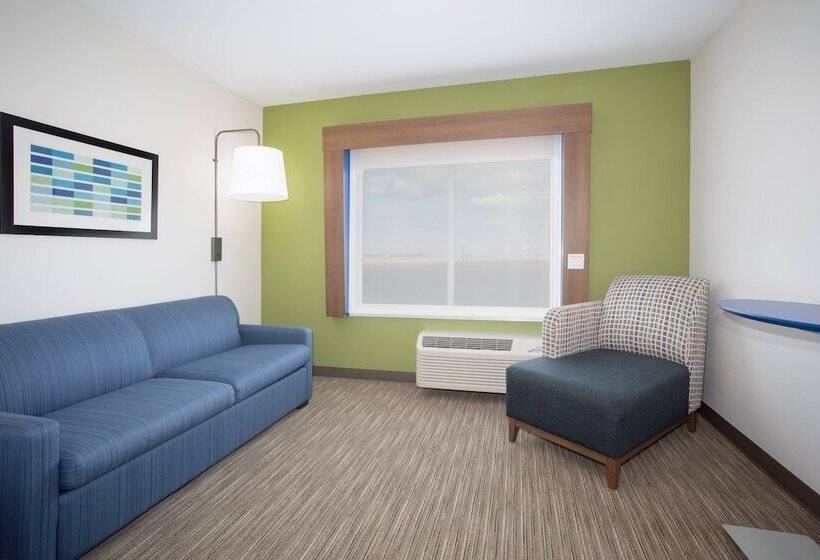 适合残疾人士使用的套间, Holiday Inn Express & Suites   Goodland I 70, An Ihg