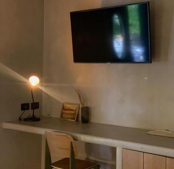 디럭스 룸, In Gallery Hotel & Spa