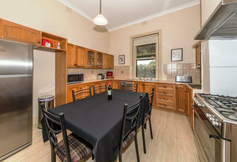Дом 4 Спальни, Barossa Vineyard Guesthouse