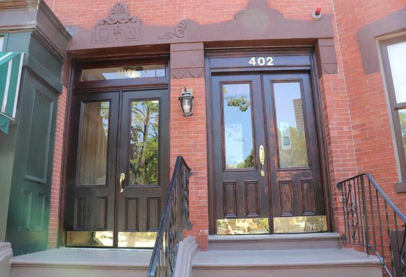 חדר סטודיו סטנדרד, Stylish Downtown Studio In The Southend, C.ave# 3