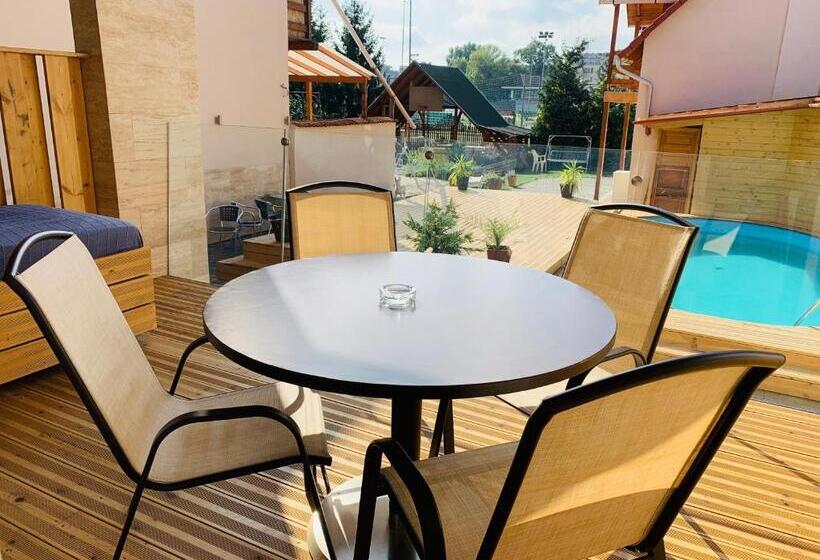 Студио Стандарт с Балконом, Egria Apartments