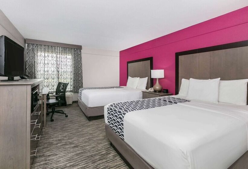 Номер Стандарт 2 Двуспальные Кровати, La Quinta Inn & Suites By Wyndham Fredericksburg