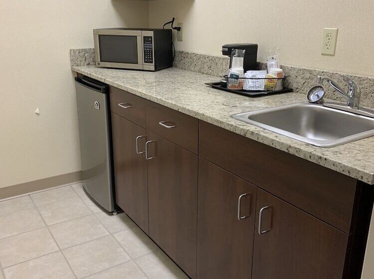Люкс, Quality Inn & Suites Prestonsburg Next To Mountain Arts Center