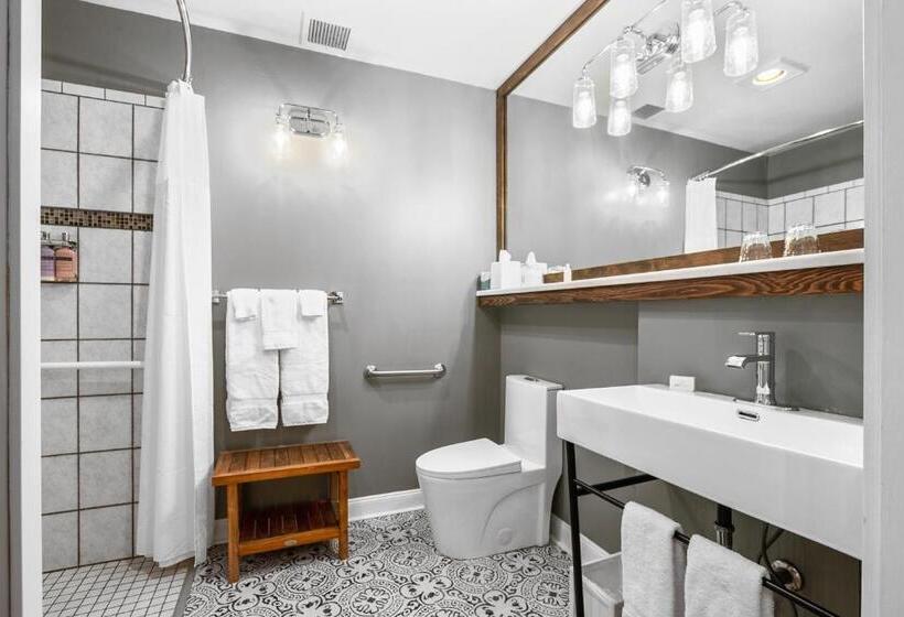 장애인을 위한 킹사이즈 침대 스탠다드 룸, Saratoga Inn