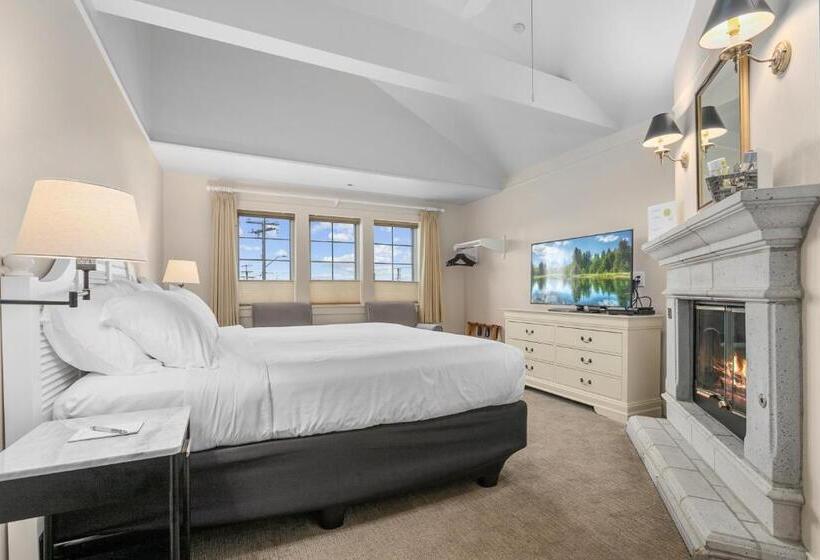 스탠다드 룸 킹사이즈 침대, Saratoga Inn