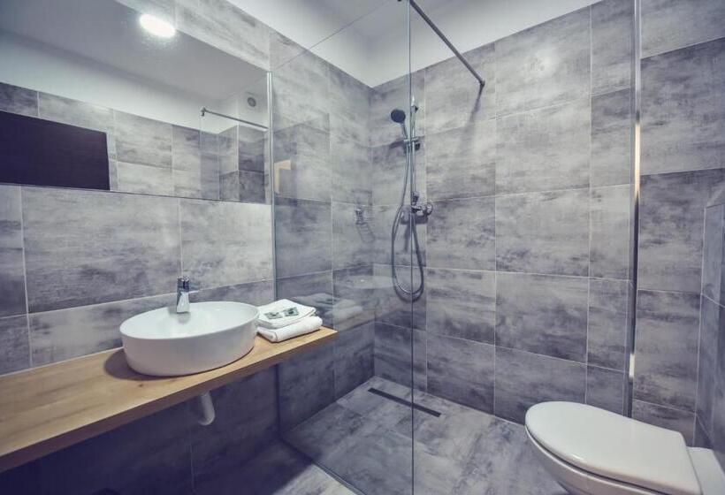 اتاق استاندارد یک نفره, Villa Rosa