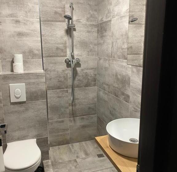 اتاق استاندارد یک نفره, Villa Rosa