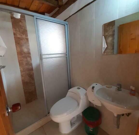 חדר סטנדרט עם מרפסת, Campestre Inaoska Ecospa
