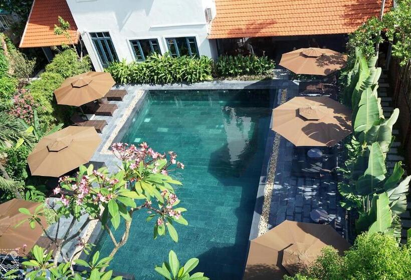 اتاق لوکس با تخت بزرگ, Le Clos Du Fil
