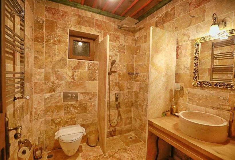 Номер Стандарт, Katapa Stone House