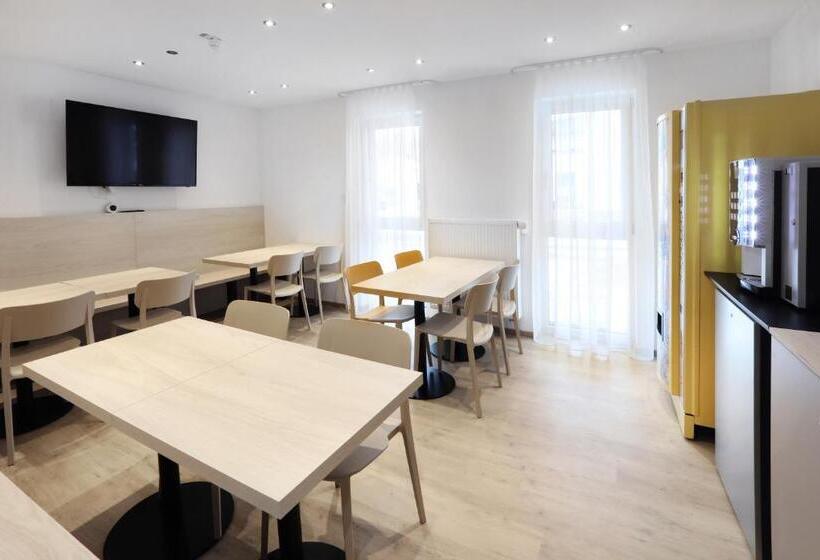Студия Стандарт, Apartment Hotel 37