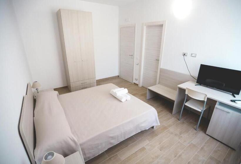 Трехместный Номер Комфорт, Il Viaggiatore Via Rimini Serapo