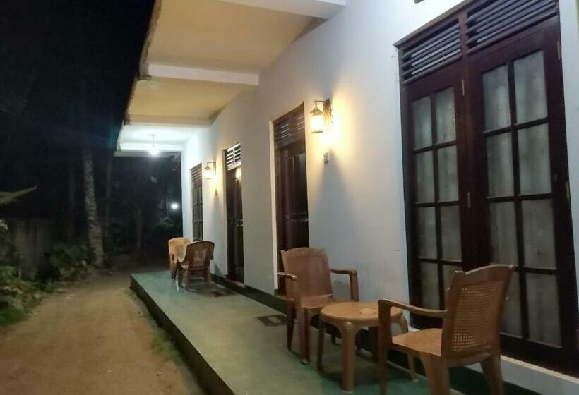 اتاق استاندارد, Jungle Guest ,mirissa