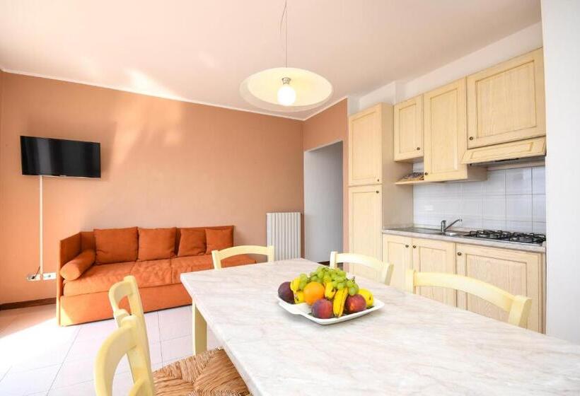 1 Bedroom Apartment Lake View, Residence Calap