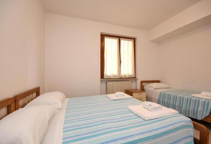 1 Bedroom Apartment Lake View, Residence Calap