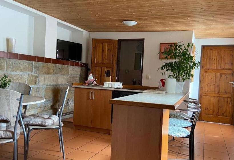 Четырехместный Номер Стандарт, Penzion Bamako
