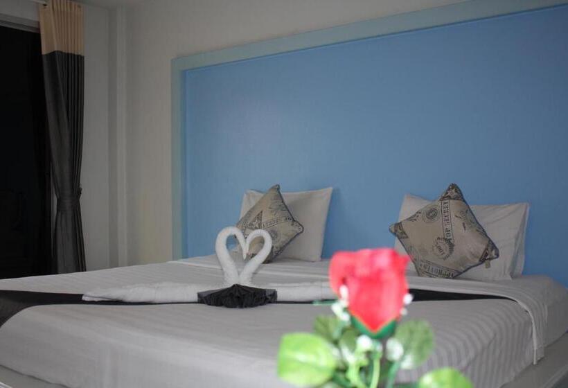 Номер Deluxe, Phuket Racha Kata Homestay