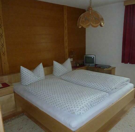 Номер Стандарт, Pension Holzmann