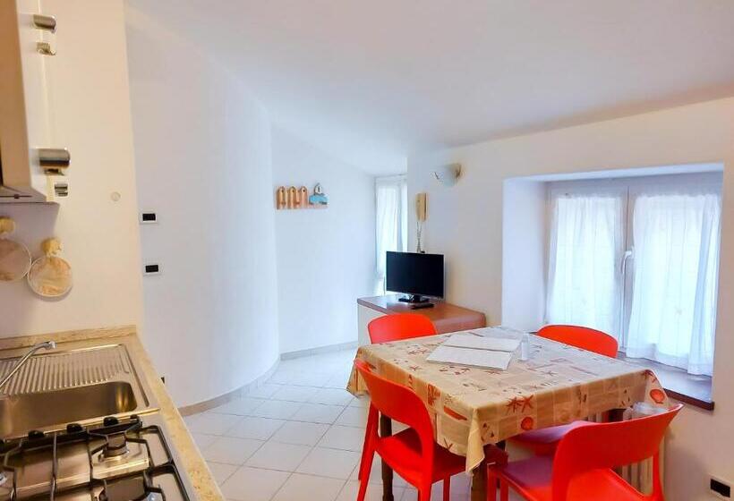 آپارتمان 1 خوابه با بالکن, Residence Italia