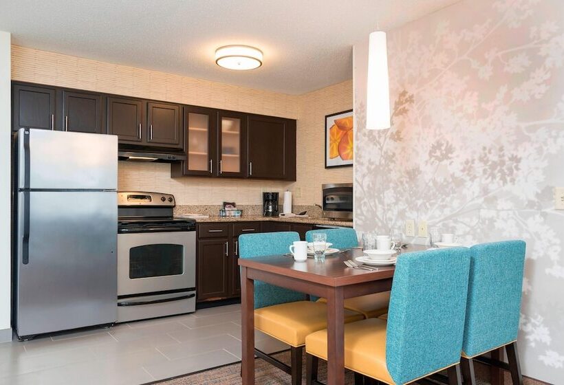 Люкс 2 Спальни, Residence Inn By Marriott Grand Rapids West