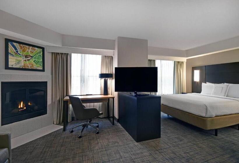 استودیوی استاندارد, Residence Inn Louisville Airport