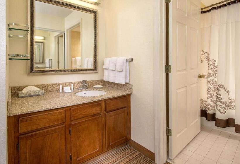 장애인을 위한 스위트, Sonesta Es Suites Charleston