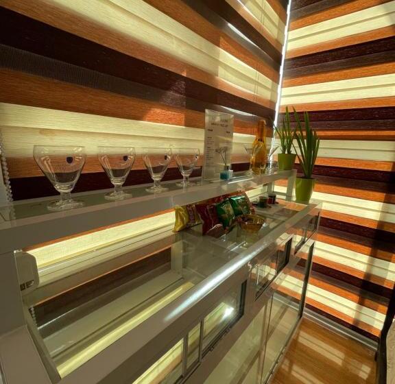 Семейный Номер, Italy Condotel Darasa