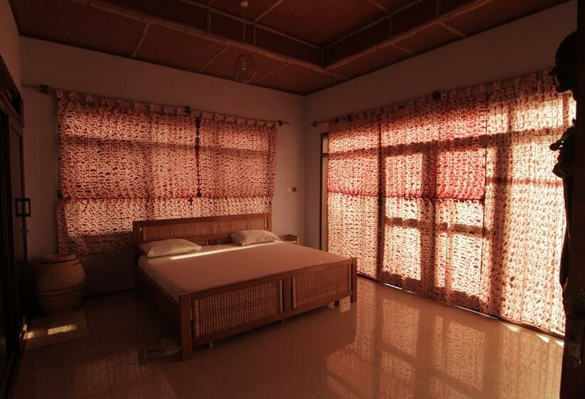 豪华两卧套房, Korkoe