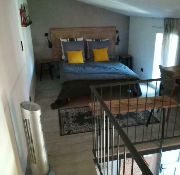 Номер Стандарт Вид на Бассейн, La Petite Maison