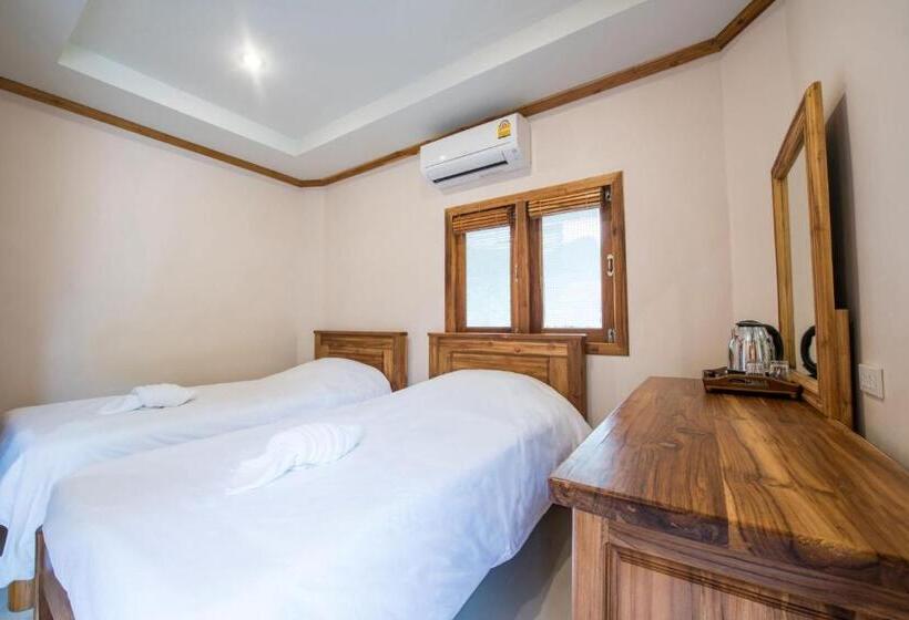 Номер Deluxe, Thongphaphum River