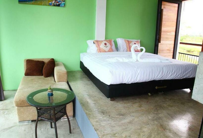 디럭스 룸, Plernsalaya Resort
