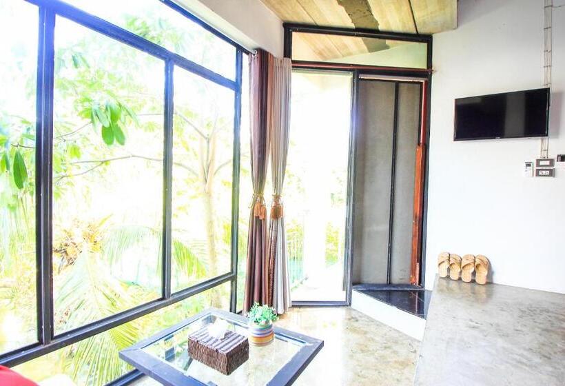 디럭스 룸, Plernsalaya Resort