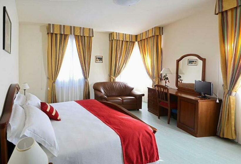 Номер Superior Кровать Кинг, Albergo Italia