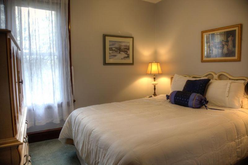 Люкс Повышенной Комфортности, Pemberley House Bed And Breakfast