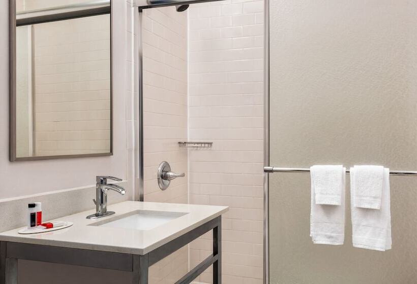 Номер бизнес-класса, Days Inn By Wyndham Philadelphia Convention Center