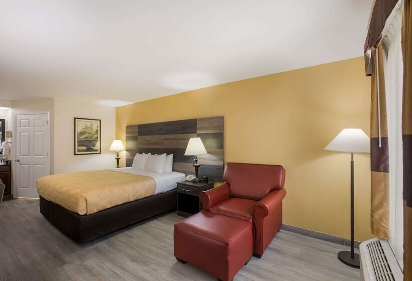 Люкс, Quality Inn & Suites Near Lake Oconee