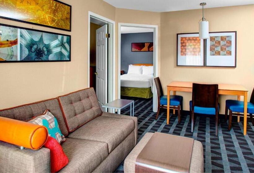 Люкс 2 Спальни, Towneplace Suites Fresno