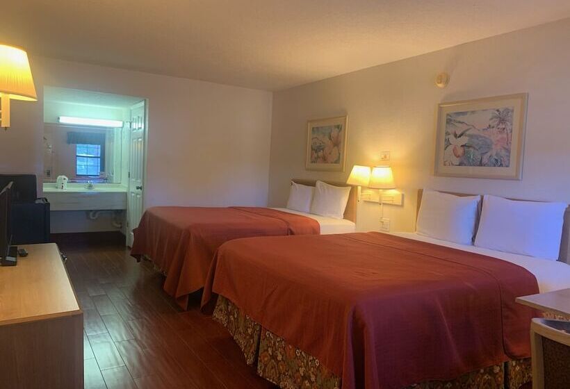 اتاق استاندارد با 2 تخت دوبل, Travelodge By Wyndham Hotel & Cottages St Augustine   Historic