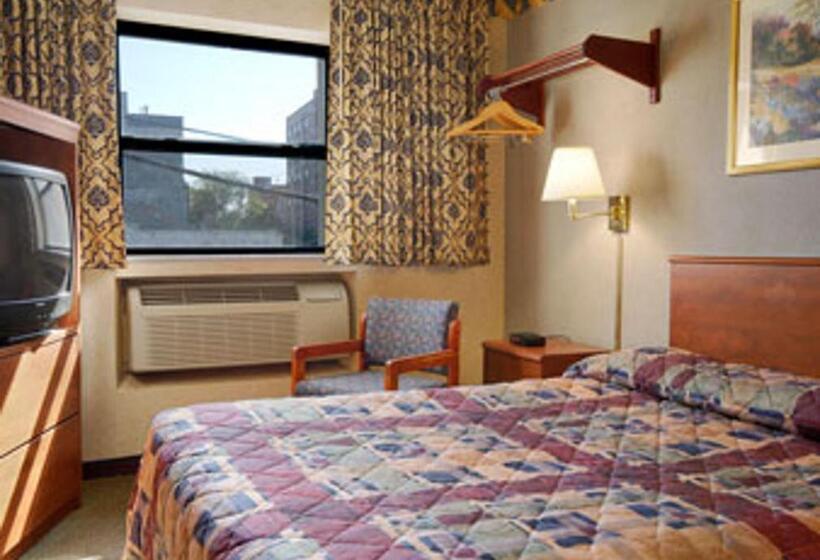 标准间, Super 8 By Wyndham Long Island City Lga