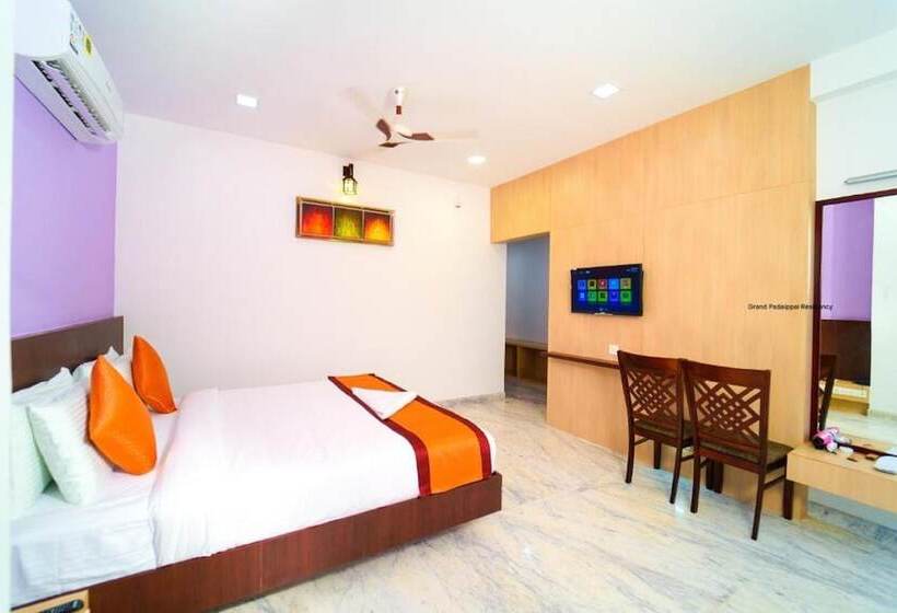 חדר דלוקס עם מרפסת, Grand Padappai Residency   Gpr