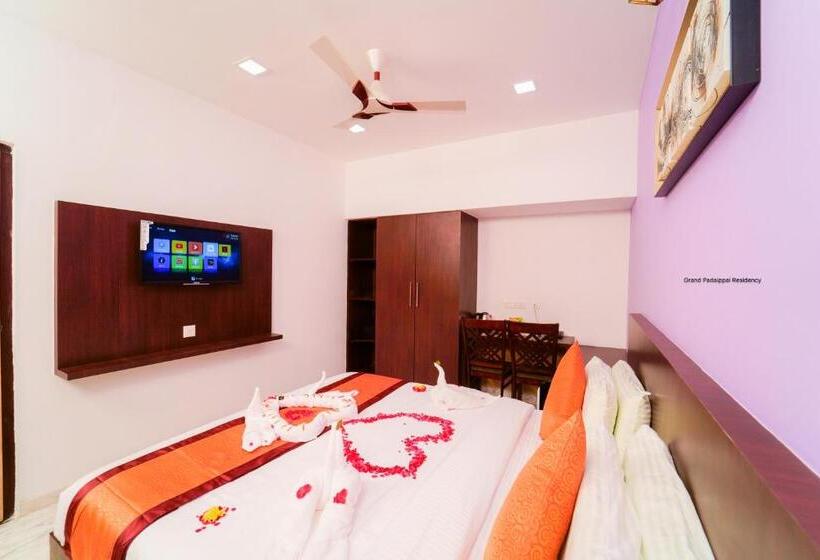 חדר דלוקס עם מיטת קינג, Grand Padappai Residency   Gpr