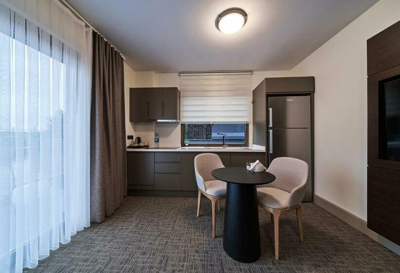 Standard Room Garden View, Selini Hotel İstanbul Airport